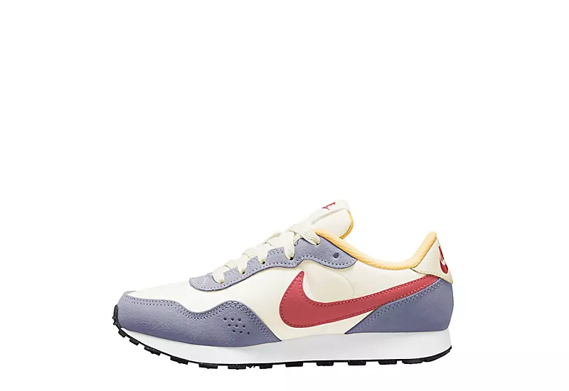 Nike Girls Valiant Sneaker - Ivory 5 Nike Girls Valiant Sneaker - Ivory - Image 3